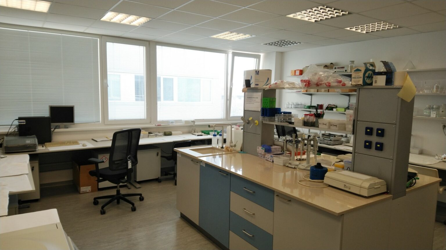 Biochemical Laboratory – Institute of Molecular Physiology and Genetics